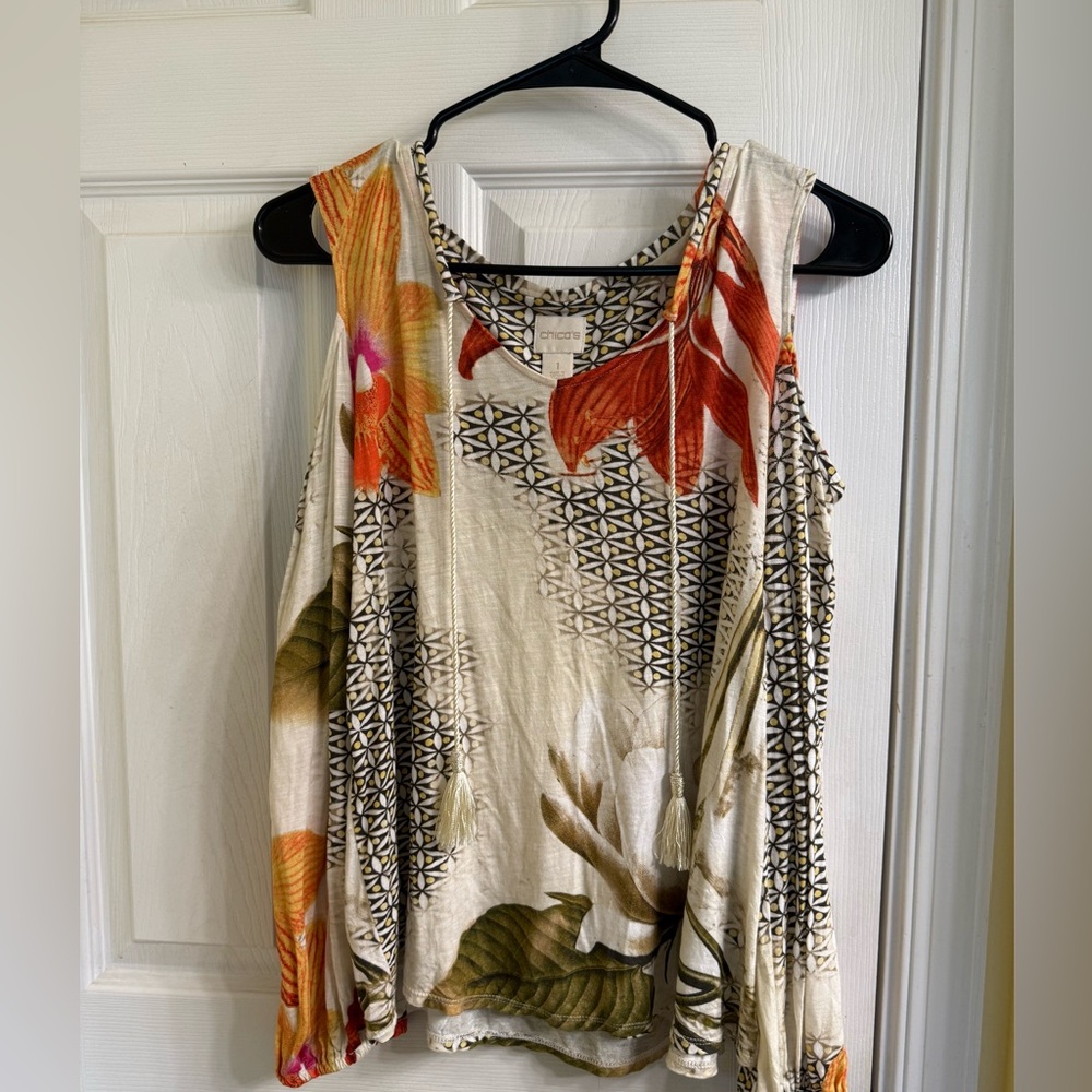 Chicos Floral Print Cutout Shoulder Top